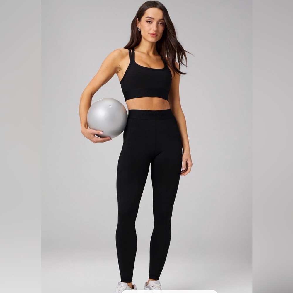 Fabletics Black Leggings NWT 🖤